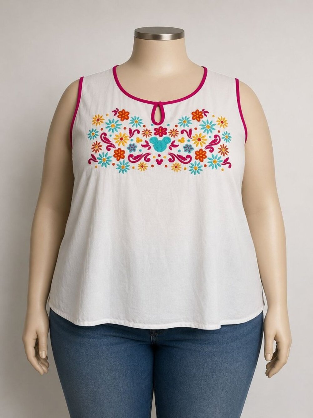 Disney Epcot size 3X Embroidered Sleeveless Mickey Mexico Pavilion top